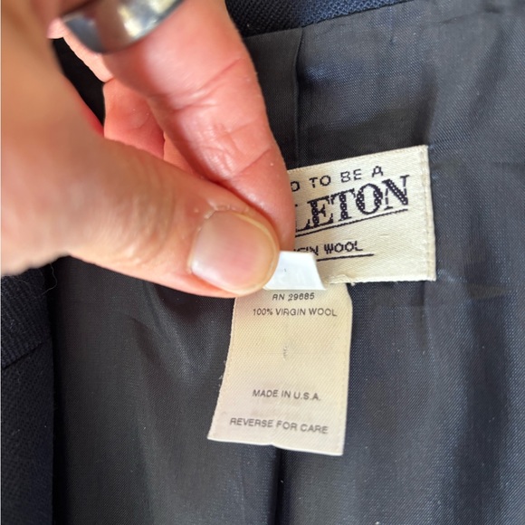 Pendleton USA 100% Virgin Wool Woman Navy Blazer Minimalist Plus Size 16W - Picture 7 of 10